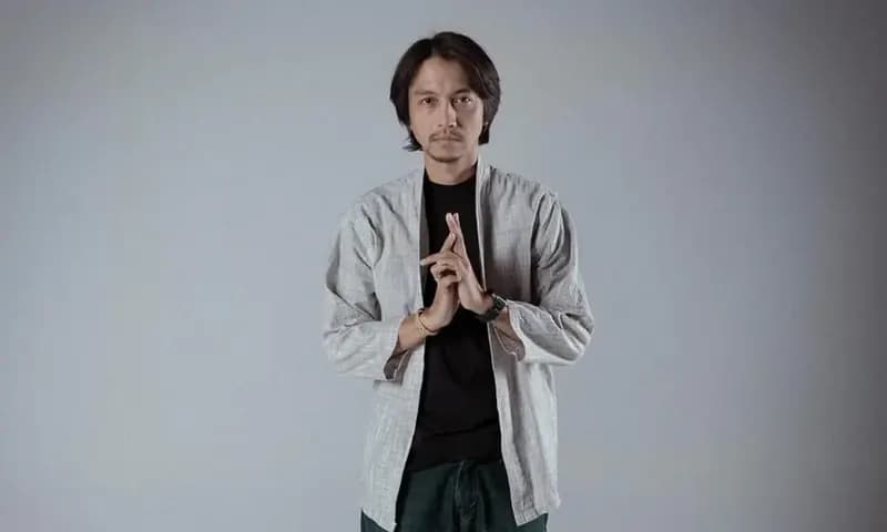 Profil dan Biodata Fiersa Besari (Foto:Instagram/@fiersabesari)