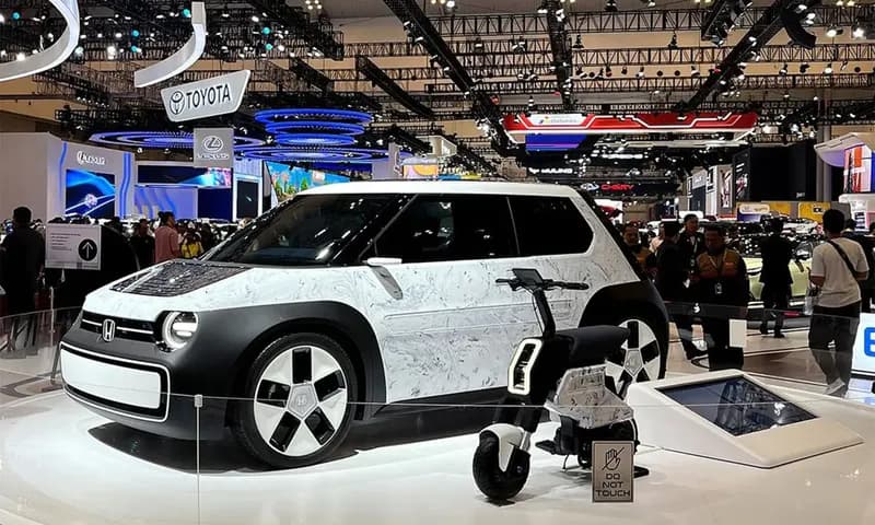 Sebuah mobil listrik yang hadir dalam pameran GIIAS 2024 (Foto: Instagram/@voutureminimum)