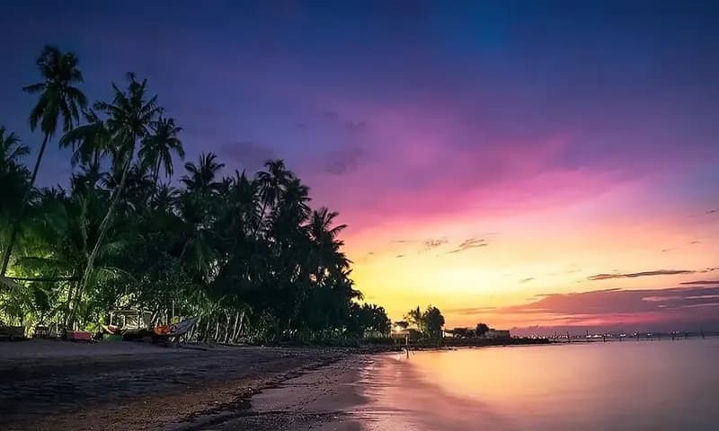 Wisata Pantai Kelapa Tuban, Jawa Timur (Foto/PantaiKelapa.com)